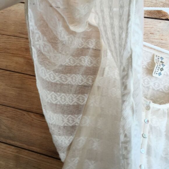 FREE PEOPLE TOP IN CREAM‎ - Picture 4 of 6